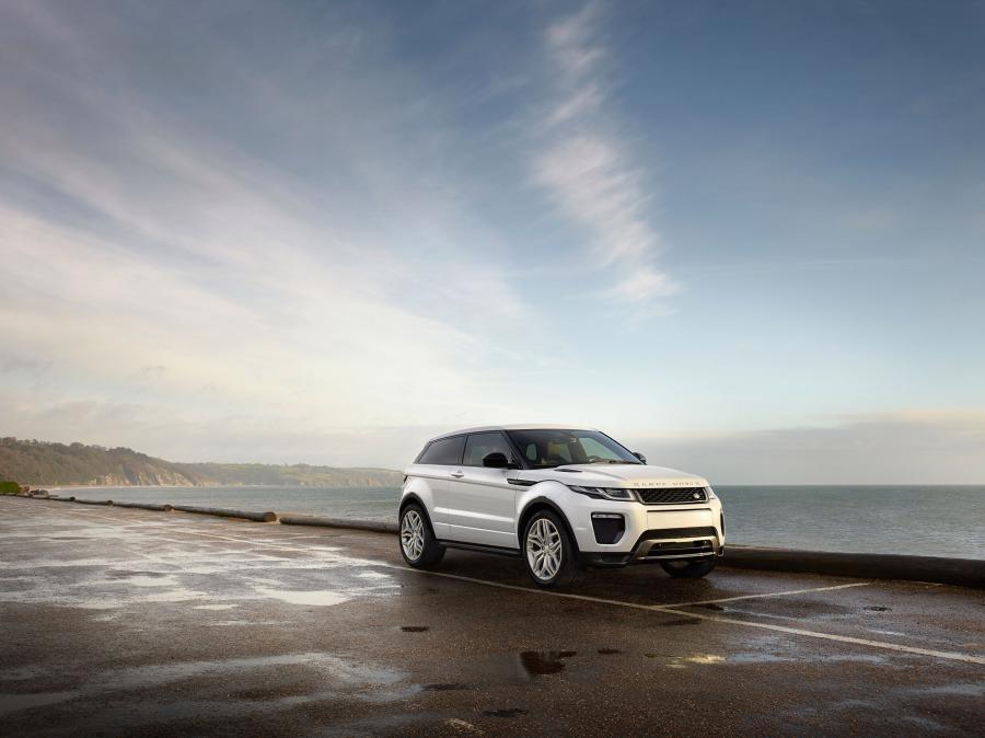  Land Rover Range Rover Evoque HSE Dynamic 2015 года  (фото 2 из 22)